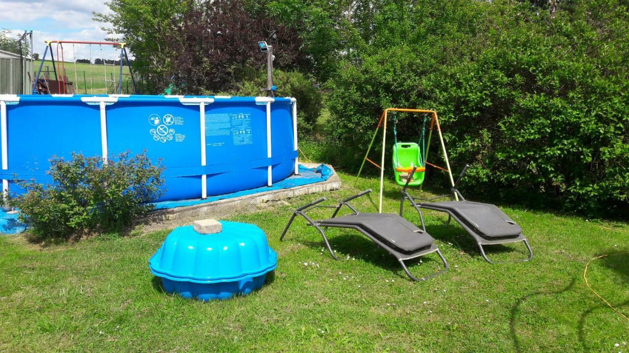 Vakantiestudio Ciney Chapois Extérieur photo