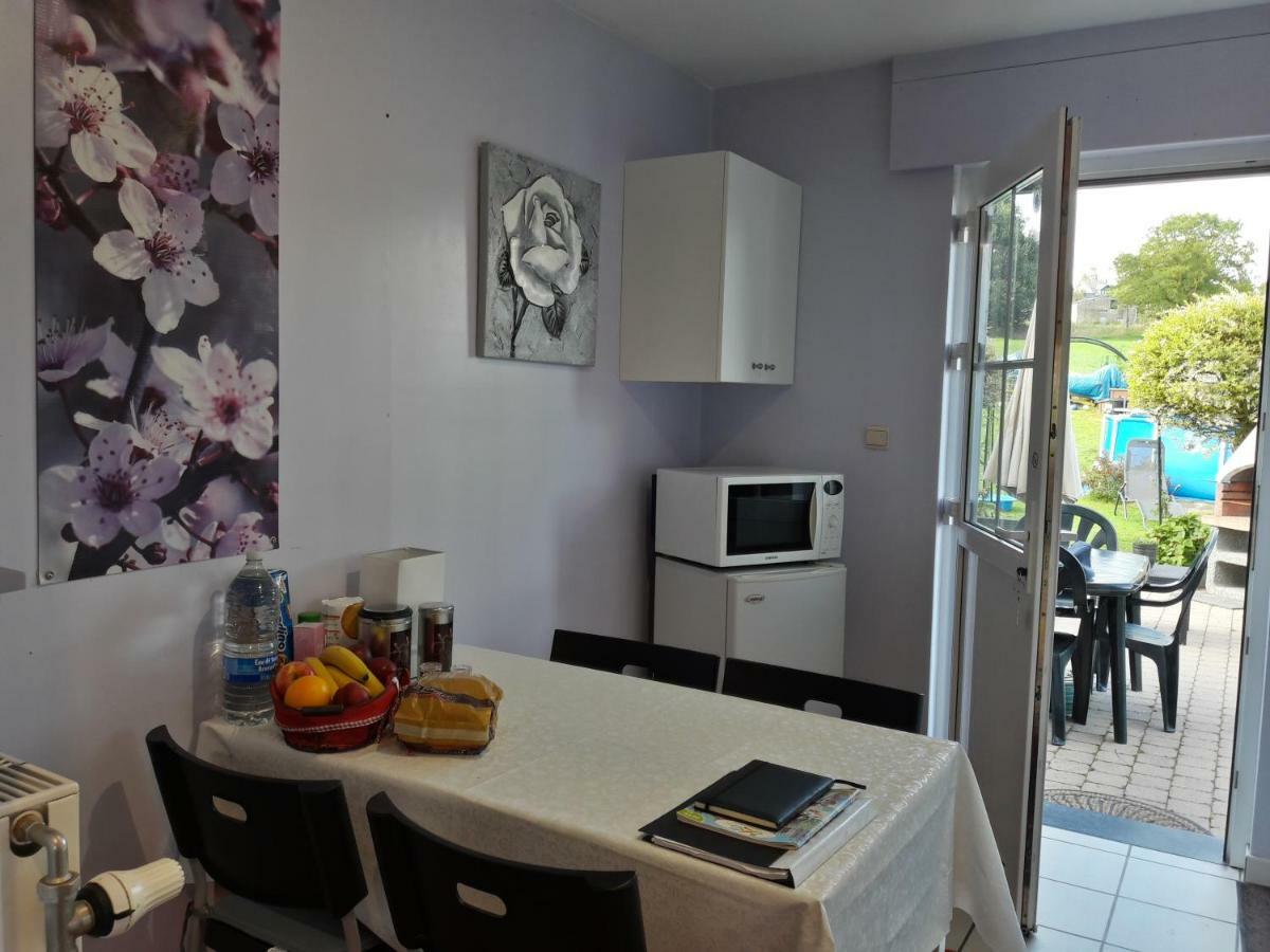Vakantiestudio Ciney Chapois Extérieur photo